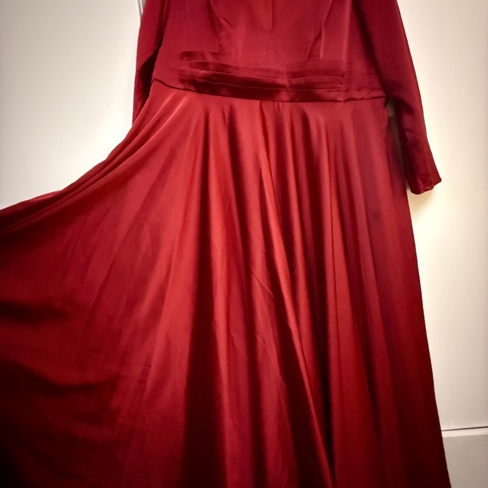 NWT | Mac Duggal Burgandy Elegant Red A-line Bell Sleeve V-neck Dress Size 18W - Picture 9 of 14